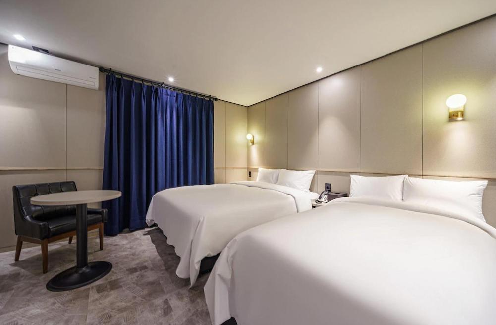 Brown-Dot Hotel Geomdan Inczhon Zewnętrze zdjęcie