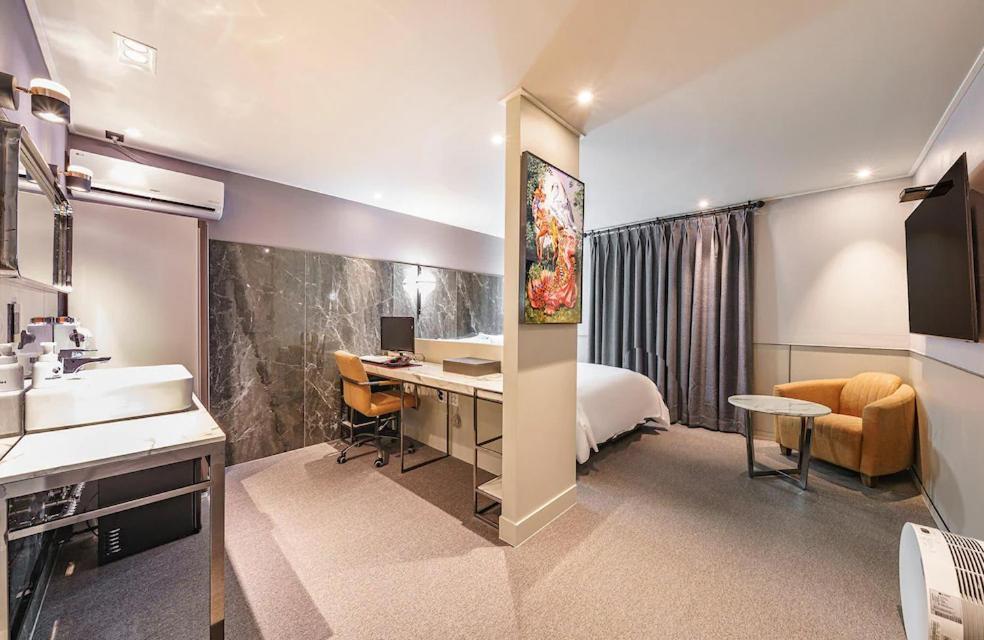 Brown-Dot Hotel Geomdan Inczhon Zewnętrze zdjęcie